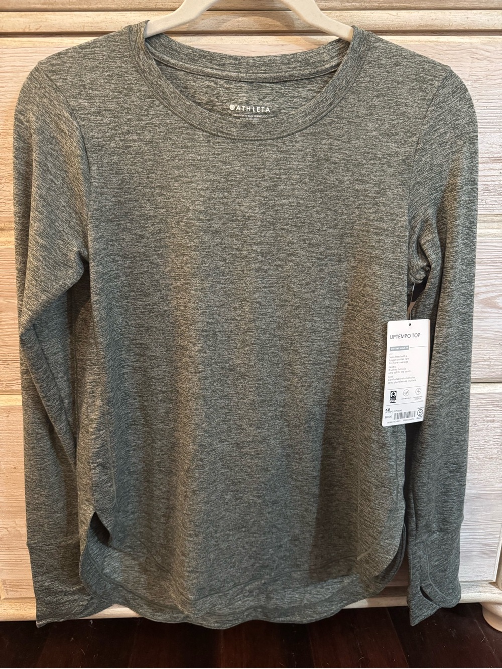 Athleta uptempo top